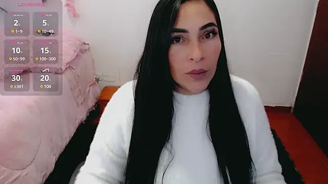 Snapshot of luna_lgomez_ chatting on 03.04.25 luna lgomez  online show from 03.04.25