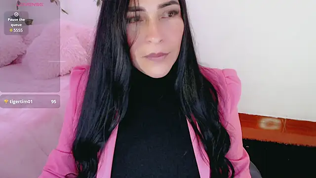 Snapshot of luna_lgomez_ chatting on 03.05.25 luna lgomez  online show from 03.05.25