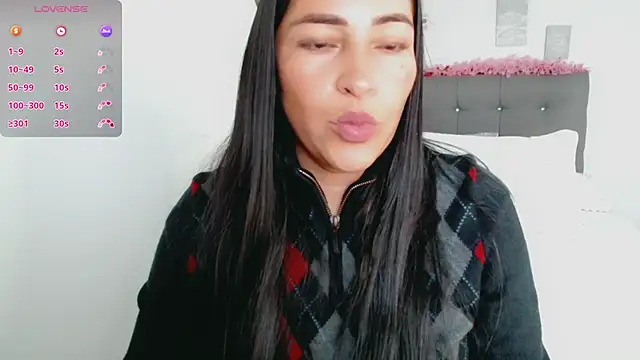 Snapshot of luna_lgomez_ chatting on 01.16.26 luna lgomez online show from 01.16.26