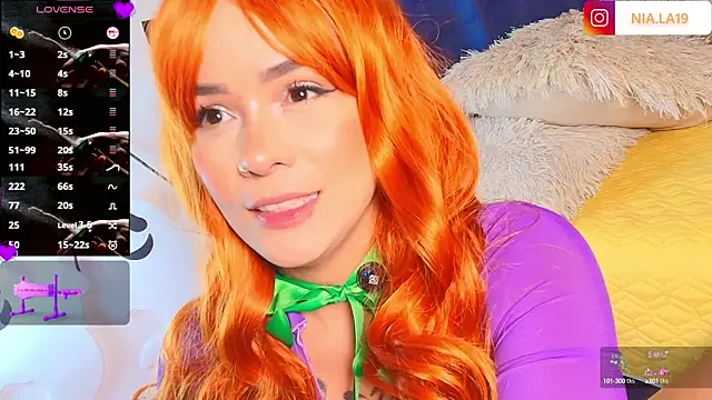 HotAlana  online show from 10.01.25