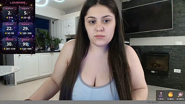 Layla- online show from 02.23.25