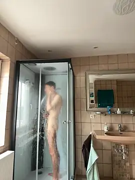 Snapshot of xy_monkeyBigCock chatting on 09.23.25 xy monkeyBigCock online show from 09.23.25