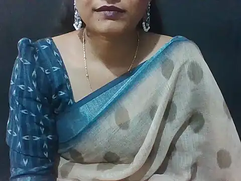Snapshot of sugandha_bhabhi chatting on 05.21.26 sugandha bhabhi online show from 05.21.26
