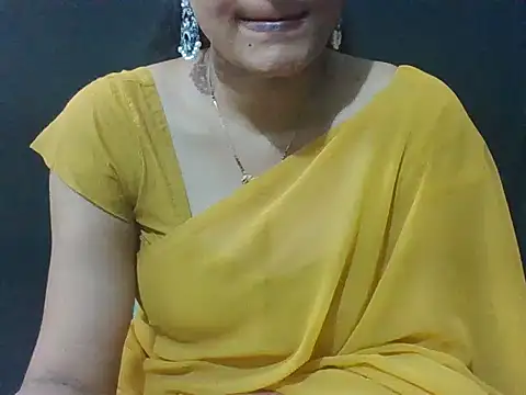 Snapshot of sugandha_bhabhi chatting on 06.24.26 sugandha bhabhi online show from 06.24.26