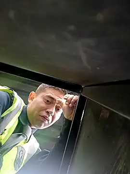 Snapshot of omegaseg chatting on 03.17.26 omegaseg online show from 03.17.26