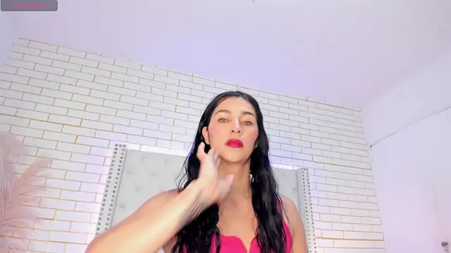 Snapshot of Emilly_wilson_ chatting on 01.11.26 Emilly wilson online show from 01.11.26