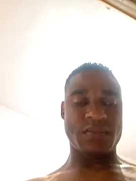 Snapshot of predadorr29 chatting on 10.14.25 predadorr29 online show from 10.14.25