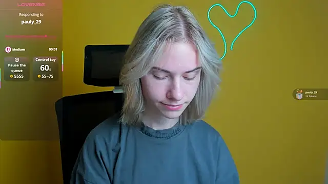 Fiona Night online show from 10.23.25