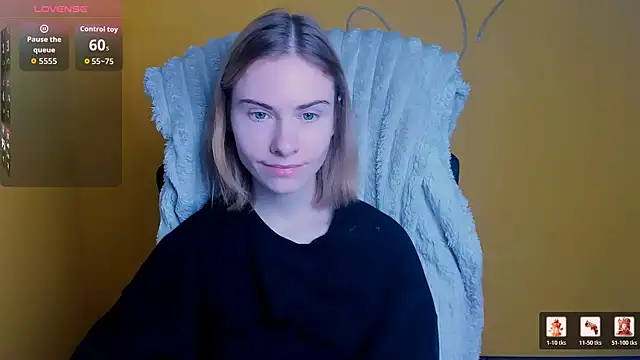 Snapshot of Fiona_Night chatting on 02.24.26 Fiona Night online show from 02.24.26