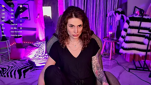 OliviaMcClean online show from 06.05.26