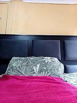 JuicyMilkyTizzy online show from 03.16.26