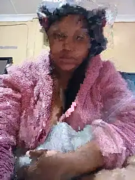 JuicyMilkyTizzy online show from 06.24.26