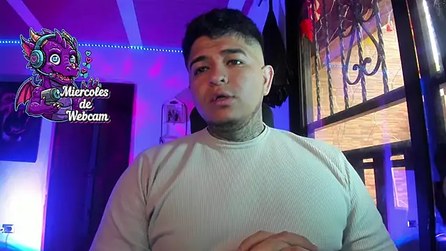 Snapshot of Strip_Classes_Col chatting on 11.05.25 Strip Classes Col online show from 11.05.25