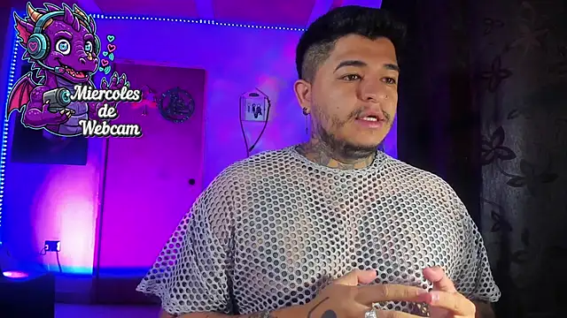 Snapshot of Strip_Classes_Col chatting on 11.26.25 Strip Classes Col online show from 11.26.25