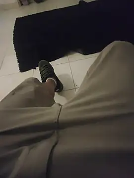 Snapshot of enoc369 chatting on 12.16.25 enoc369 online show from 12.16.25