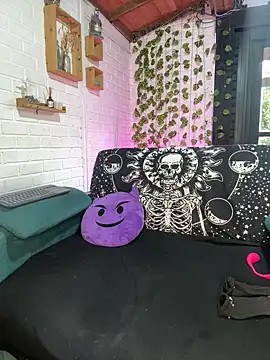 LiraSonnett online show from 03.19.26