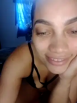 Snapshot of Ehilyn chatting on 09.24.25 Ehilyn online show from 09.24.25