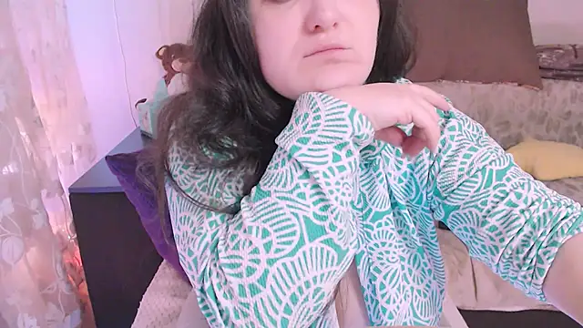 Snapshot of SoftLia chatting on 02.22.25 SoftLia online show from 02.22.25