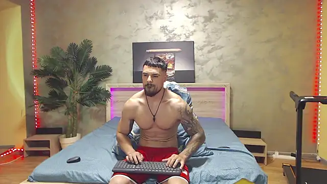 Tiberius hunk online show from 06.06.26