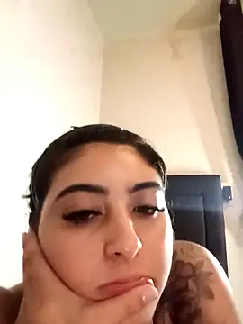 Snapshot of mayteziinhaa chatting on 03.19.26 mayteziinhaa online show from 03.19.26