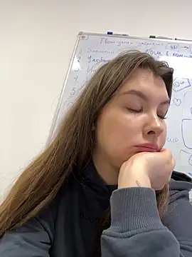 HannaJohnson online show from 03.11.25