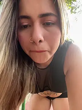 lunaxxx 69 online show from 12.15.25