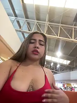 Snapshot of lunaxxx_69 chatting on 03.19.26 lunaxxx 69 online show from 03.19.26