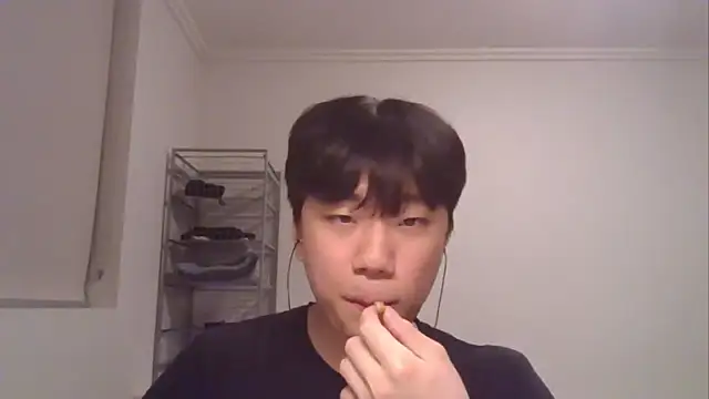 Snapshot of sdamvo2 chatting on 03.07.25 sdamvo2 online show from 03.07.25