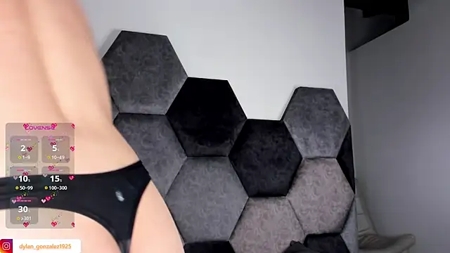 Dylan Turnerr online show from 09.21.25