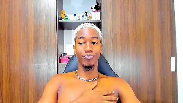 Dreamastercum  online show from 10.10.25