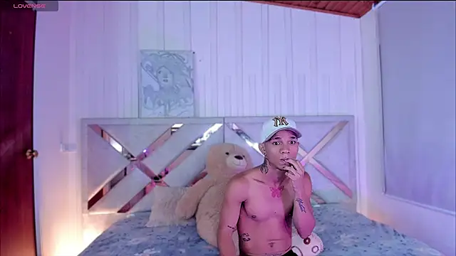 Snapshot of CRAZY-BOY99 chatting on 03.09.25 CRAZY-BOY99 online show from 03.09.25