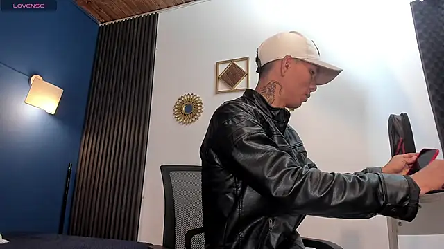 Snapshot of CRAZY-BOY99 chatting on 03.12.25 CRAZY-BOY99 online show from 03.12.25