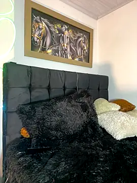 Snapshot of CRAZY-BOY99 chatting on 12.14.25 CRAZY-BOY99 online show from 12.14.25