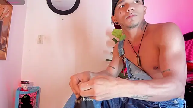 CRAZY-BOY99 online show from 05.08.26