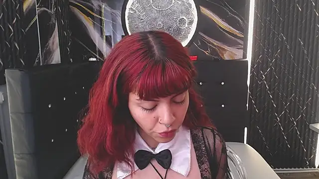 Snapshot of Genesisrea__ chatting on 10.19.25 Genesisrea online show from 10.19.25