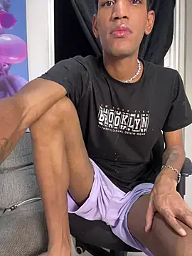 Miguel bigcock online show from 04.14.26