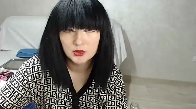 Snapshot of Sweet_Yoon chatting on 12.08.24 Sweet Yoon online show from 12.08.24