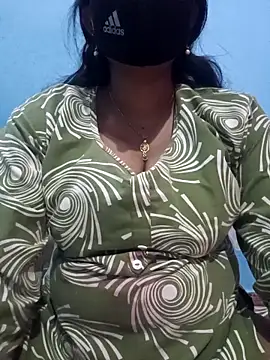 Snapshot of Sexyradha_ chatting on 04.05.26 Sexyradha online show from 04.05.26