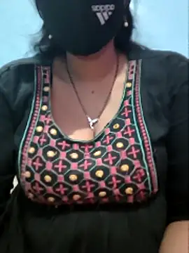 Snapshot of Sexyradha_ chatting on 04.12.26 Sexyradha online show from 04.12.26