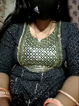 Snapshot of Sexyradha_ chatting on 04.18.26 Sexyradha online show from 04.18.26