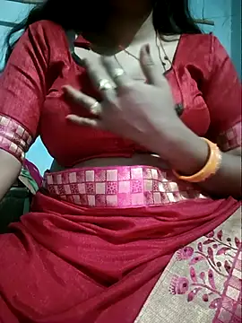 Snapshot of Sexyradha_ chatting on 05.08.26 Sexyradha online show from 05.08.26