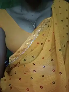 Snapshot of Sexyradha_ chatting on 05.16.26 Sexyradha online show from 05.16.26