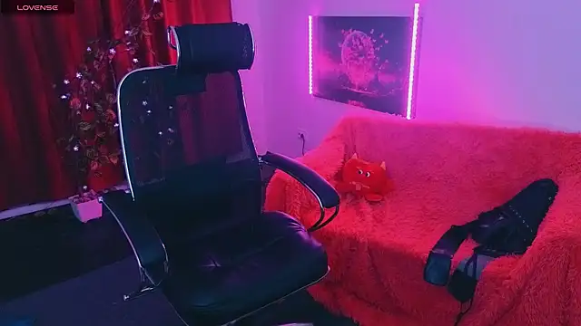 Miss Alice Silver online show from 05.24.26