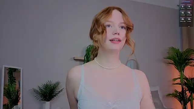 Snapshot of Ckarollina chatting on 09.25.25 Ckarollina online show from 09.25.25