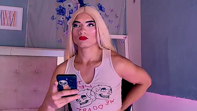 Snapshot of Emily_Castillo_1 chatting on 05.30.26 Emily Castillo 1 online show from 05.30.26