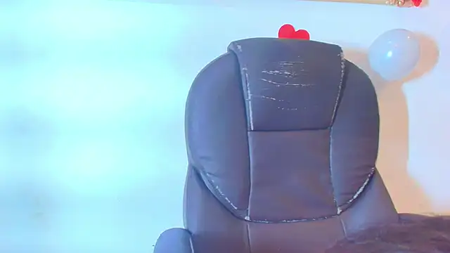 Mia Montess online show from 02.19.26