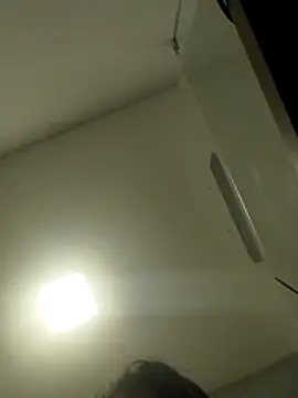 Snapshot of viviksmel chatting on 11.17.25 viviksmel online show from 11.17.25