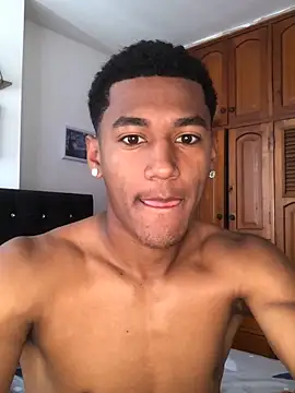 Snapshot of LexiAndDeker chatting on 11.11.25 LexiAndDeker online show from 11.11.25