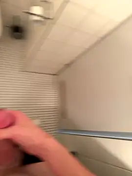 Snapshot of Yves1999 chatting on 12.16.25 Yves1999 online show from 12.16.25