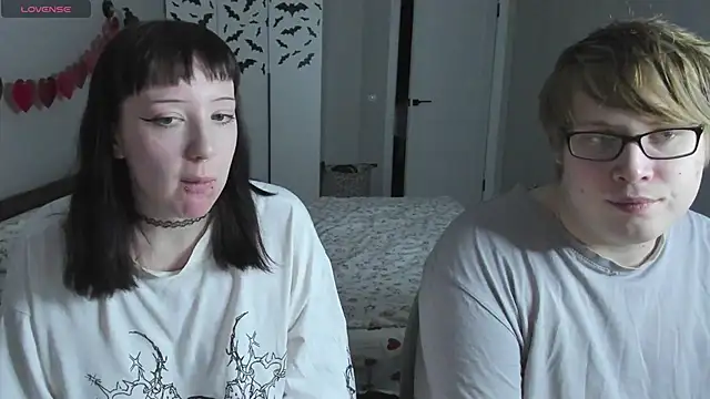 JayMollyy online show from 04.28.26